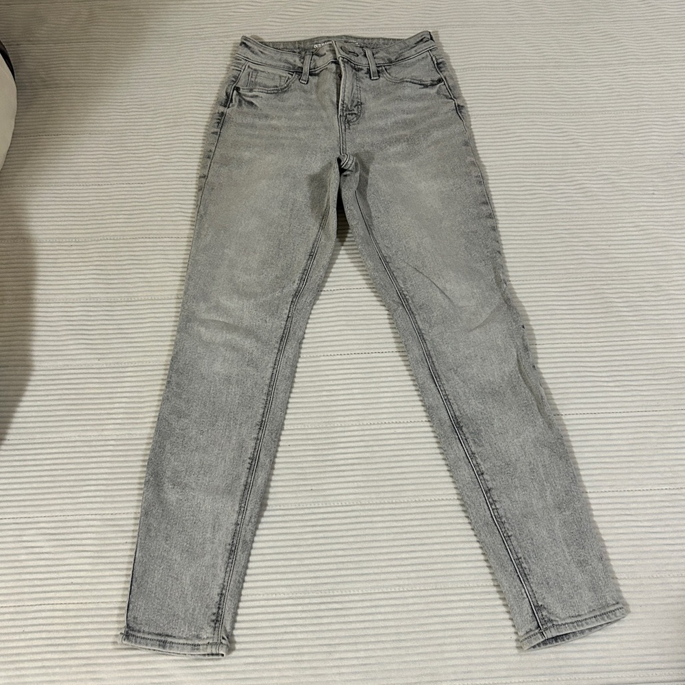 Old navy rockstar super skinny jeans